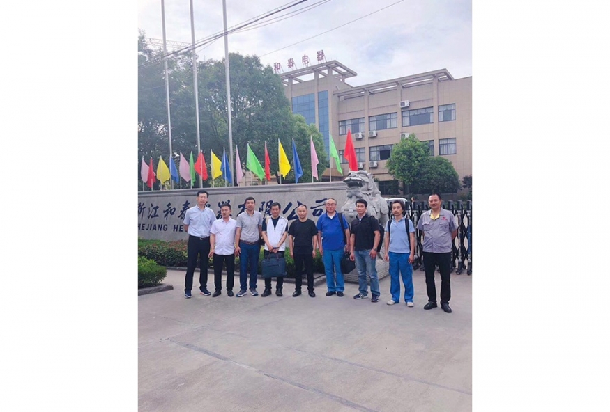 日本客戶(hù)來我司視(shi)察